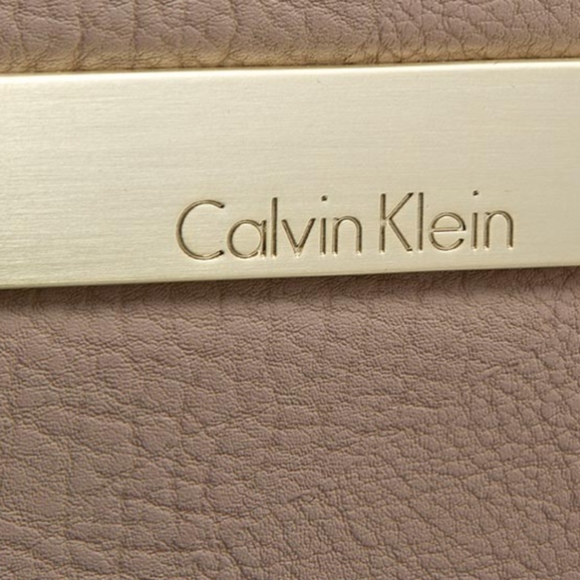 Authentic Calvin Klein bag - FIXED PRICE - Picture 2 of 16
